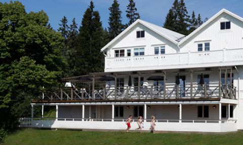 Ulv&ouml; Hotell