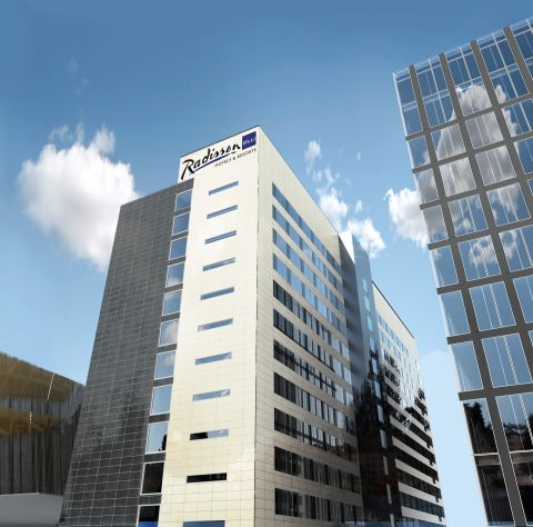 Radisson Blu Waterfront Hotel